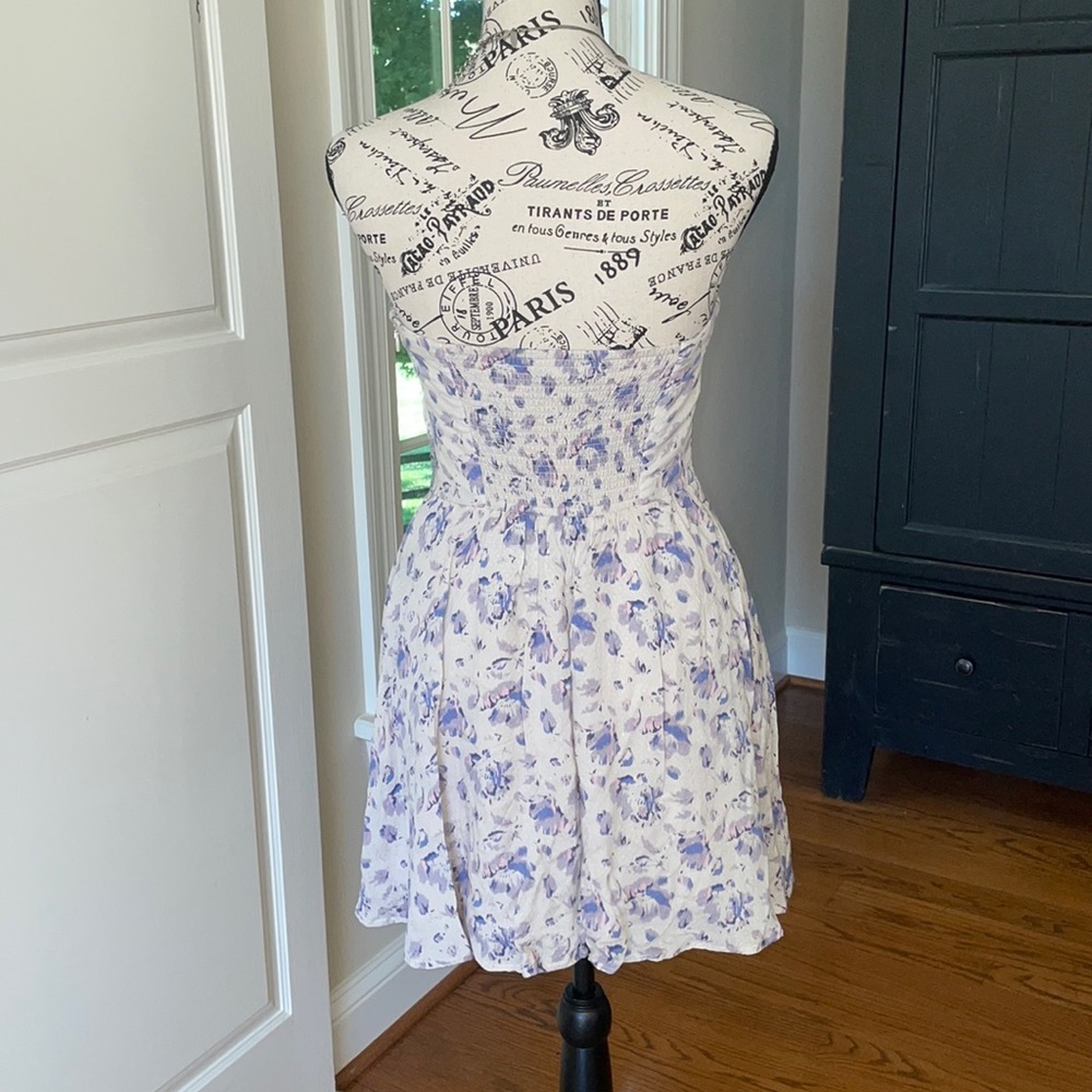 Urban Outfitters Kimchi Blue Strapless Dress - Picture 5 of 8